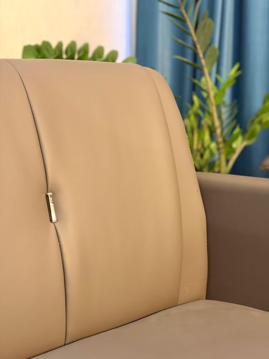 Диван с кресломи