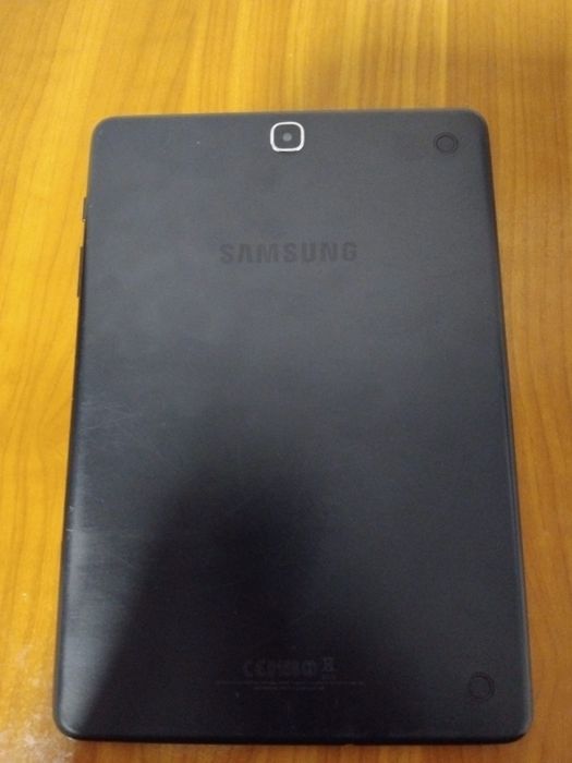 Vând tableta Samsung Galaxy A in stare foarte buna
