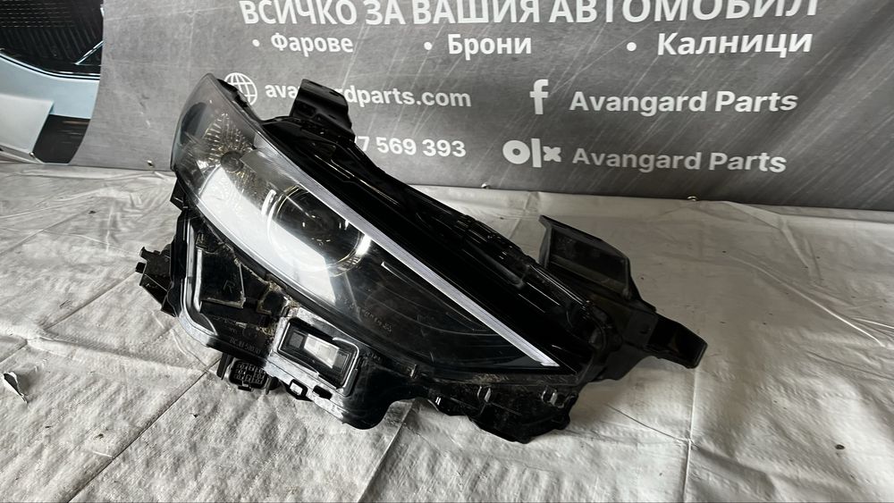 Десен фар Mazda 3 (2014-2018)