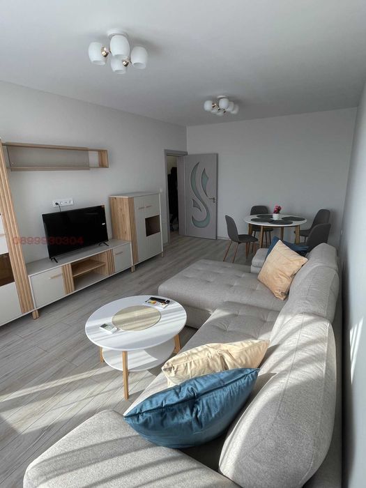 Дава се под наем Двустаен апартамент в Пловдив, Западен - 56 кв.м за 459 € - Снимка #1