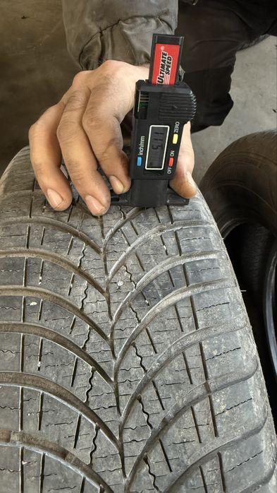 Всесезонни гуми 185/65R15