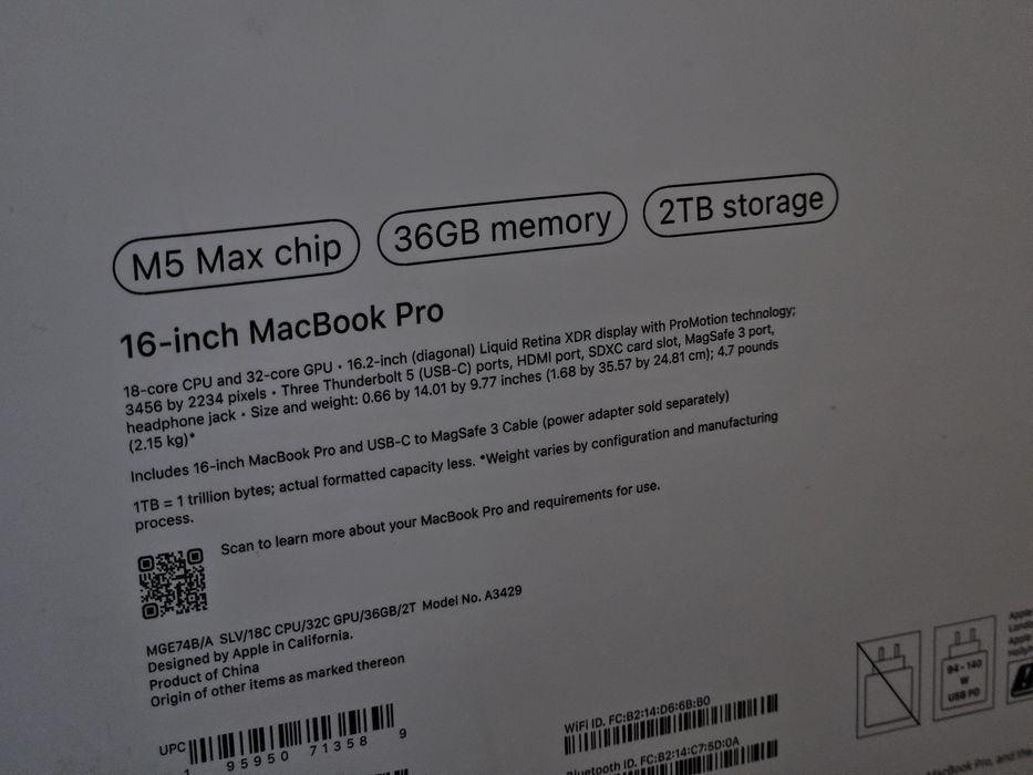 Чисто нов Apple MacBook Pro 16 M5 Max / 18C CPU / 32C GPU / 36GB / 2TB SSD – Запечатан