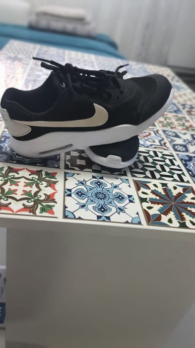 Adidasi Nike originali 35,5.