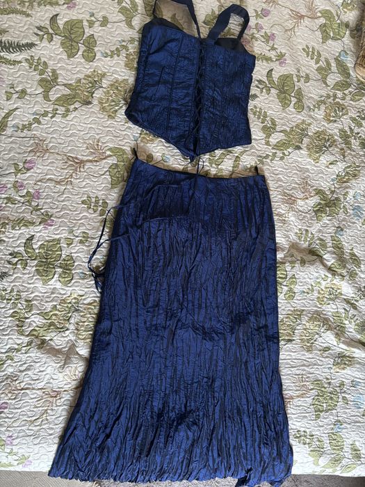 Комплект от три части