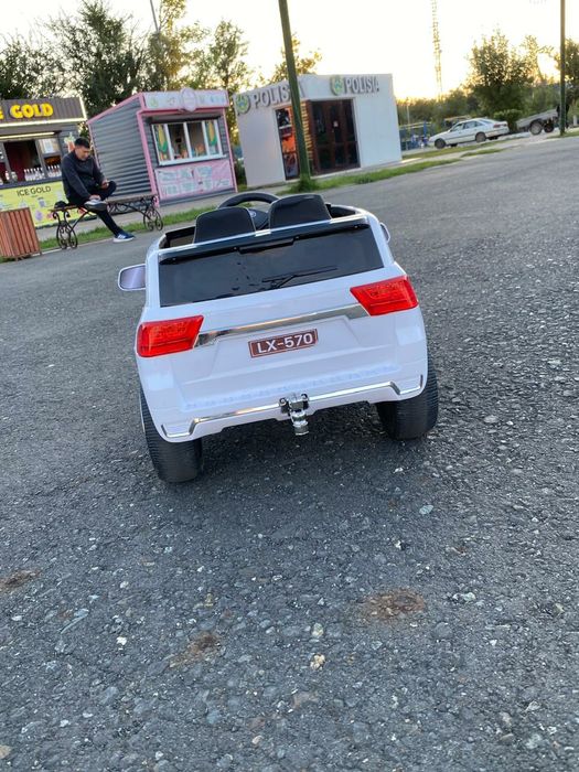 Электро мобил новыи