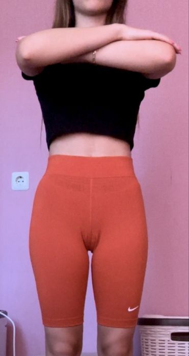 Дамски спортен клин Nike