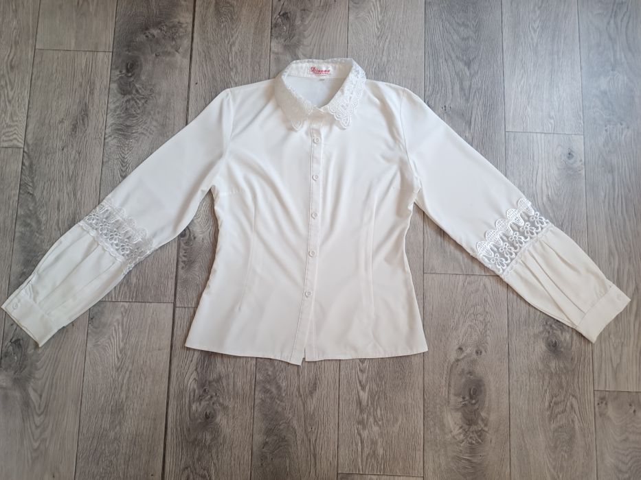Продаются школьные рубашки 9-14 лет