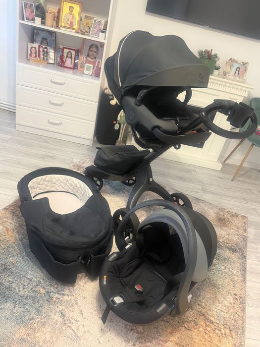 Stokke Xplory V6 2 in 1 și scoica Besafe cu baza isofix