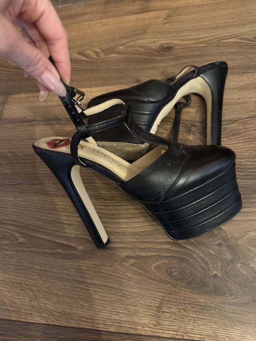 Обувки Gucci високи