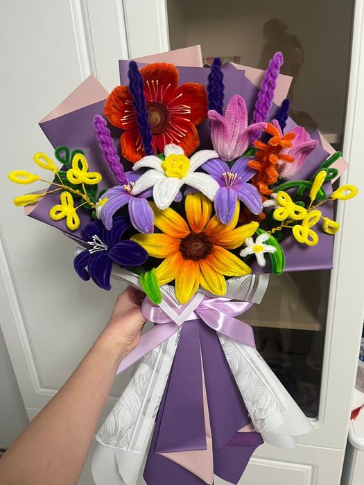 Buchete din flori plusate