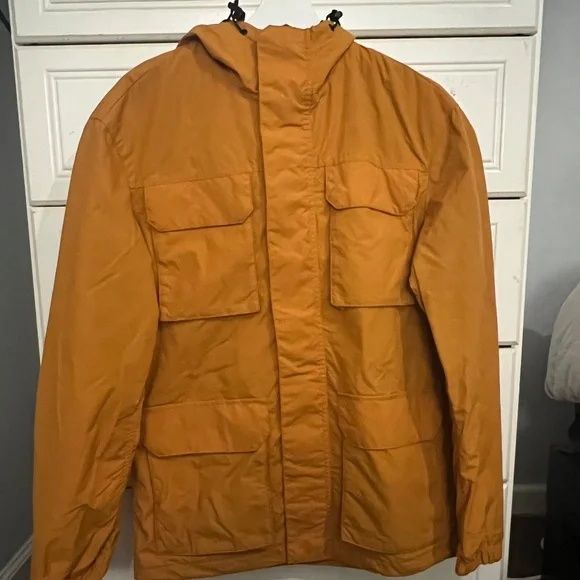 Geaca + Tricou ( pret ambele