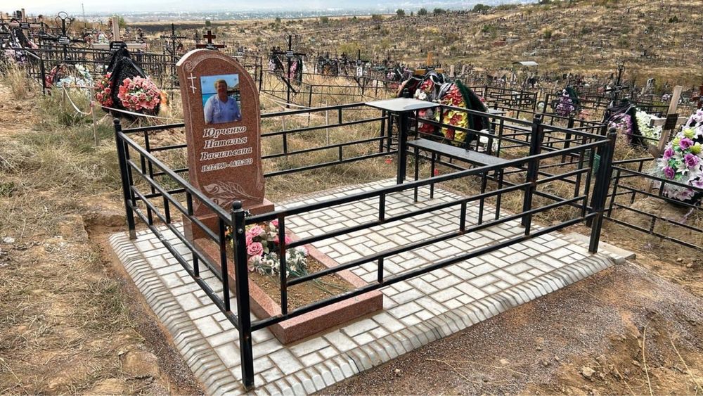 Установка памятников. Гранит . Мрамор.