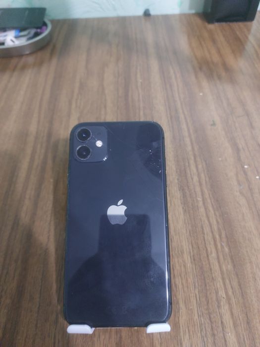 Продам айфон11 128гб