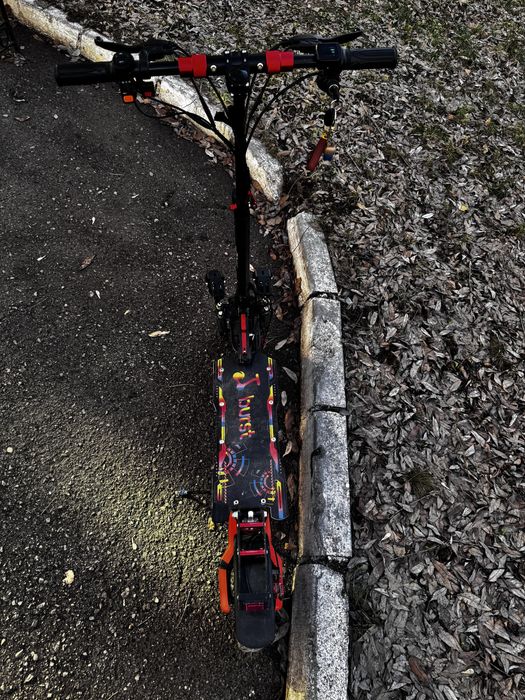 Элеткросасокат без горантий