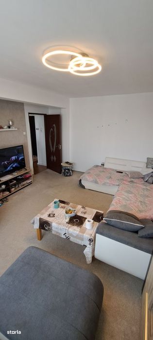 Apartament 3 camere decomandat, etajul 3,  zona Alecsandri