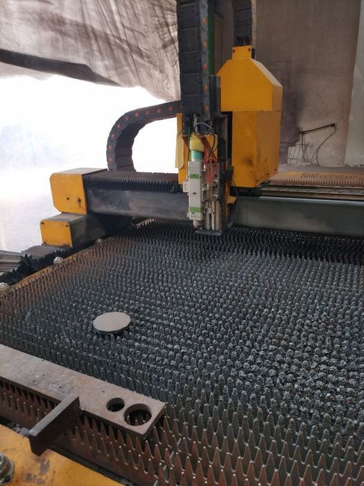 Лазерный станок 1,5кВт 1,5х3м  laser лазер лазерная резка лазерка