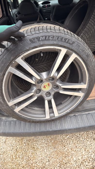 Панамера 970 предна, задна броня, фарове, джанти, зимни гуми, фланци