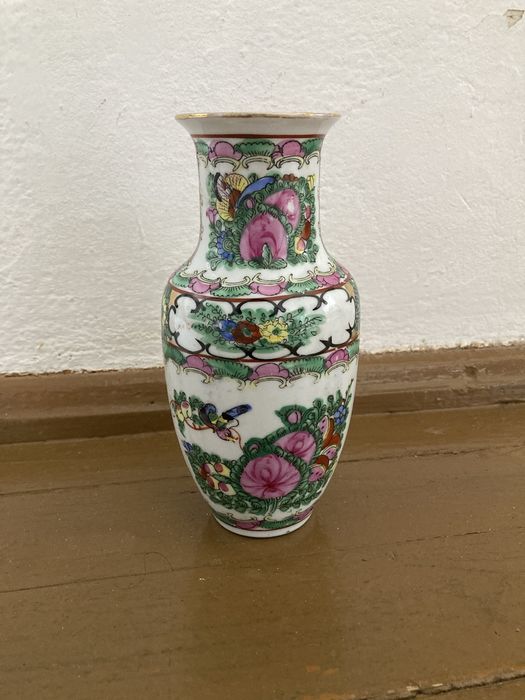 Две порцеланови китайски вази 1960-1970г