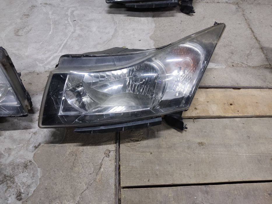 Фары Chevrolet Cruze