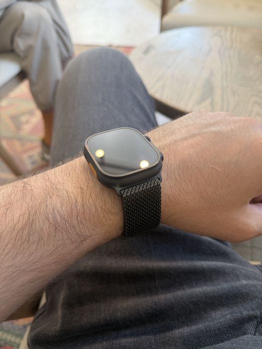 Apple watch ultra 2 black milane loop