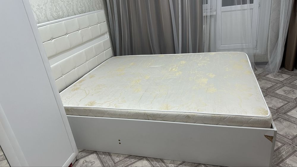 Срочно продам спальный кровать