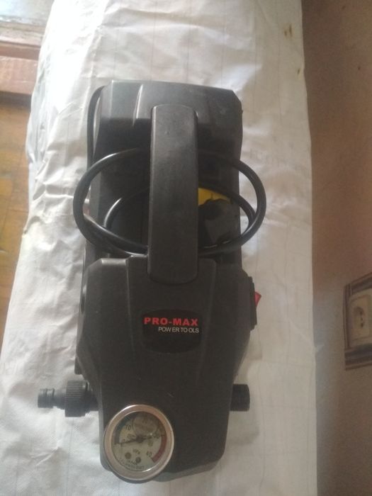 Продам мойку высокого давления (карчер)