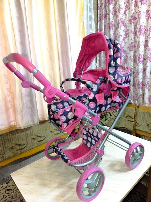 Игрушечная коляска