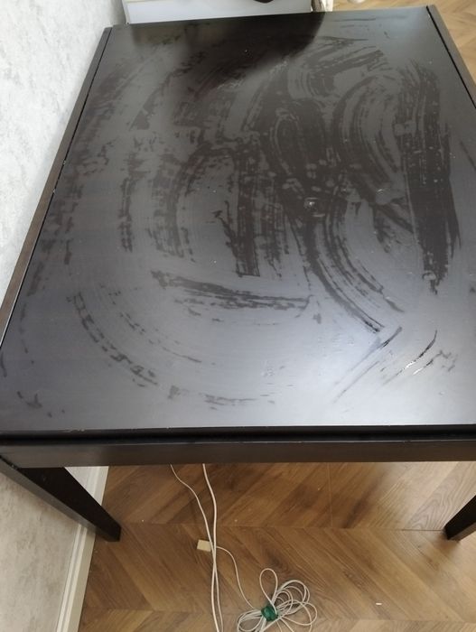 Стол для гостиной