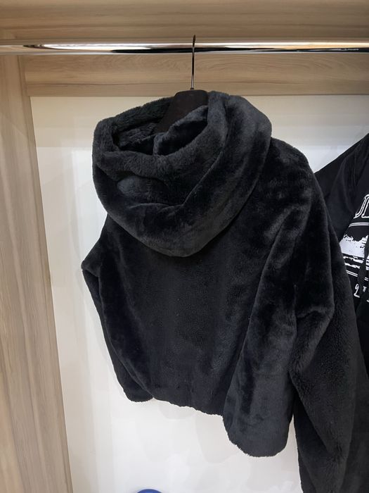 Куртка (шубка) женская pull&bear