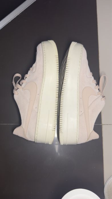 Adidasi Nike air force 1 sage marimea 38.5