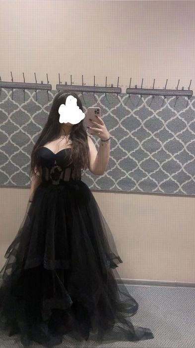 Бална черна рокля