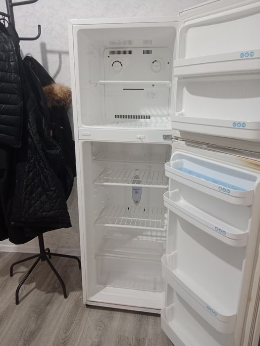 Продам холодильник б/у