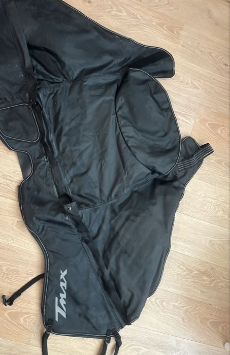 Зимно оригинално покривало за Yamaha t-max