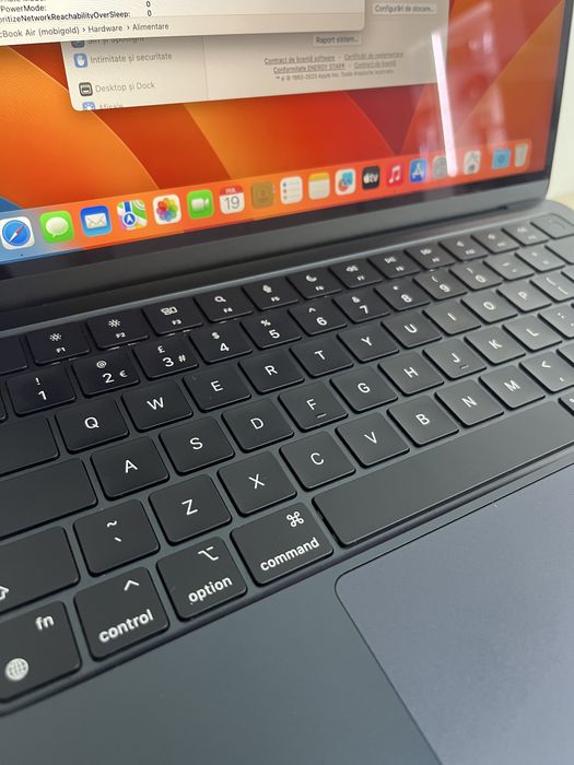 MacBook air M2 256gb 8gb ram  doar 23 cicluri de incarcare
