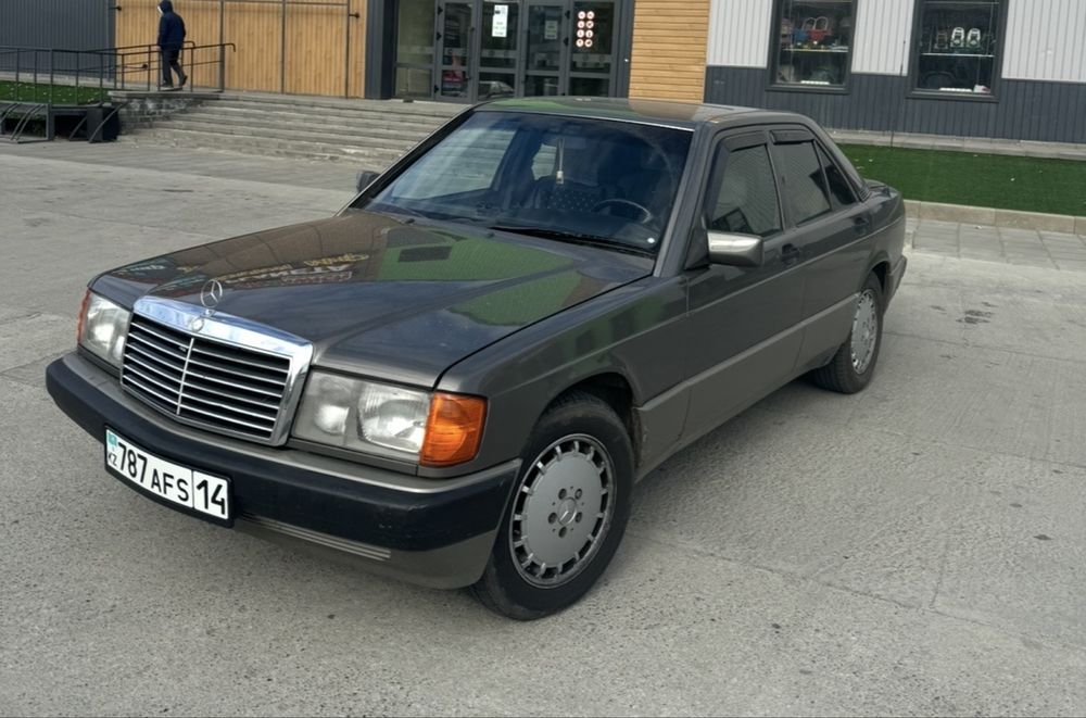 Продам Мерседес 190