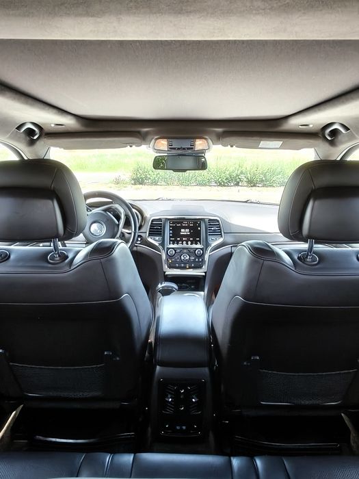 Jeep grand cherokee sumit