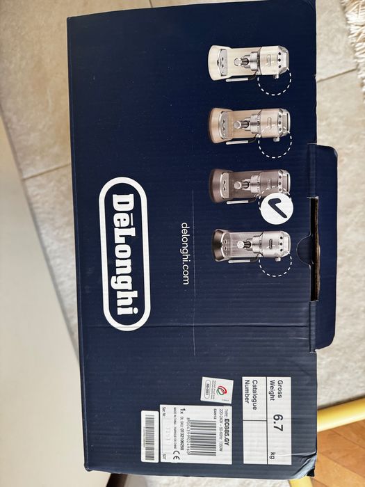 DeLonghi Dedica Arte кафе машина