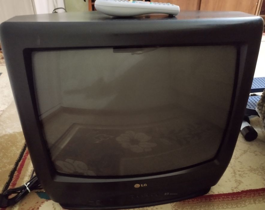 Продам телевизор