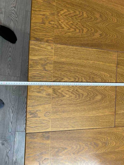 Масивна дървена трапезна маса