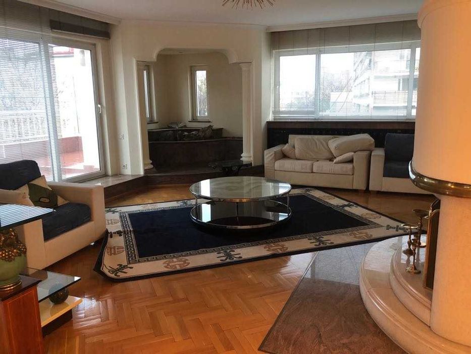 Продава се Тристаен апартамент в София, Лозенец - 190 кв.м за 1132 €/кв.м - Снимка #2