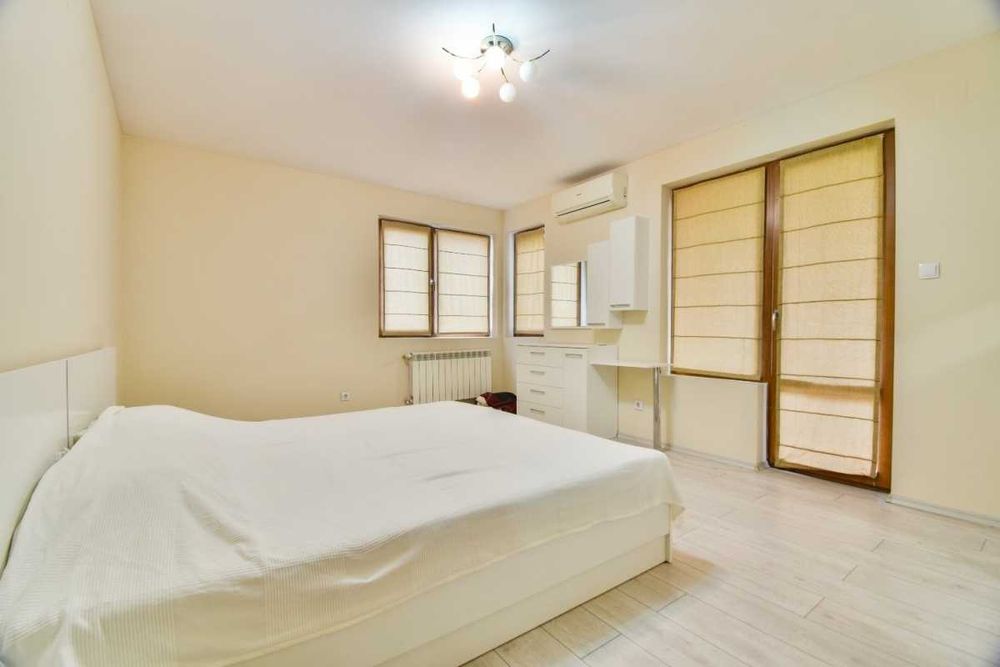 Дава се под наем Тристаен апартамент в София, Витоша - 145 кв.м за 800 € - Снимка #8