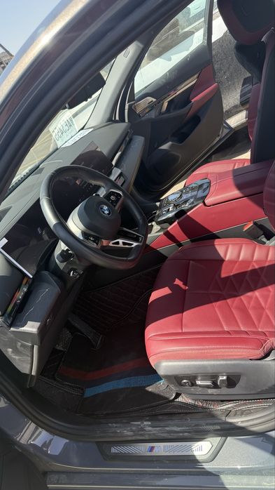 BMW i5 35L 2024 yil dop opsiya