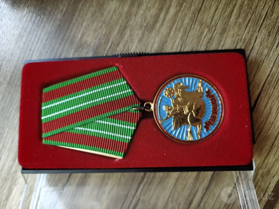 Продам медаль Джасорат