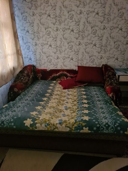 Диван отдам даром
