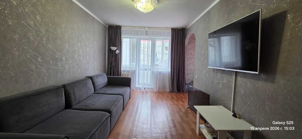 3-комн квартира  — 2-й микрорайон, проспект Металлургов.