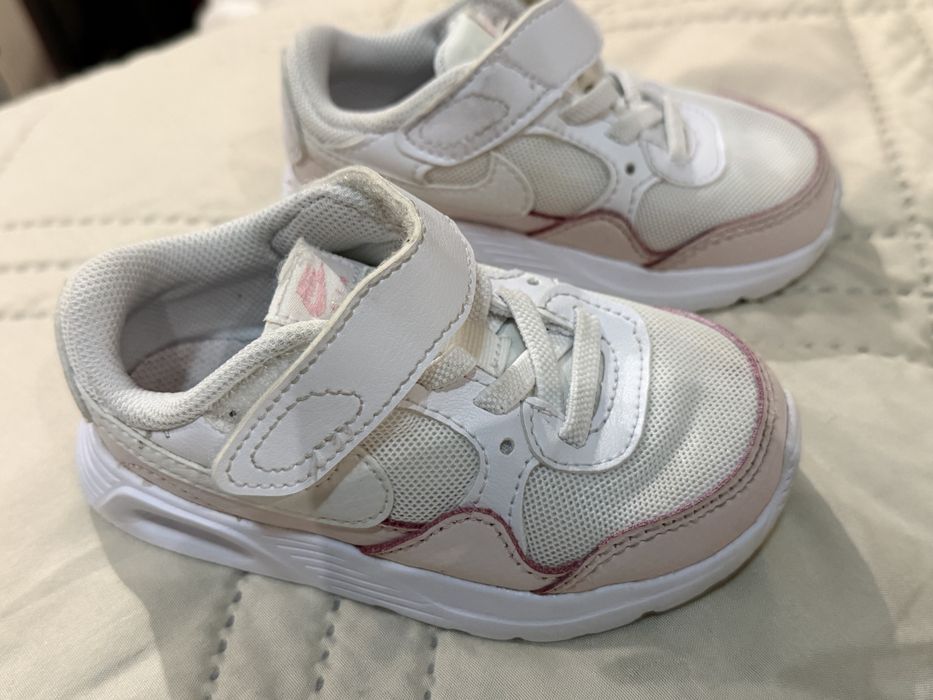 Детски обувки - момиче