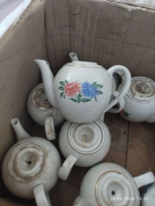 Новые(пайдаламбаган) Антиквариат чайники производства СССР,.