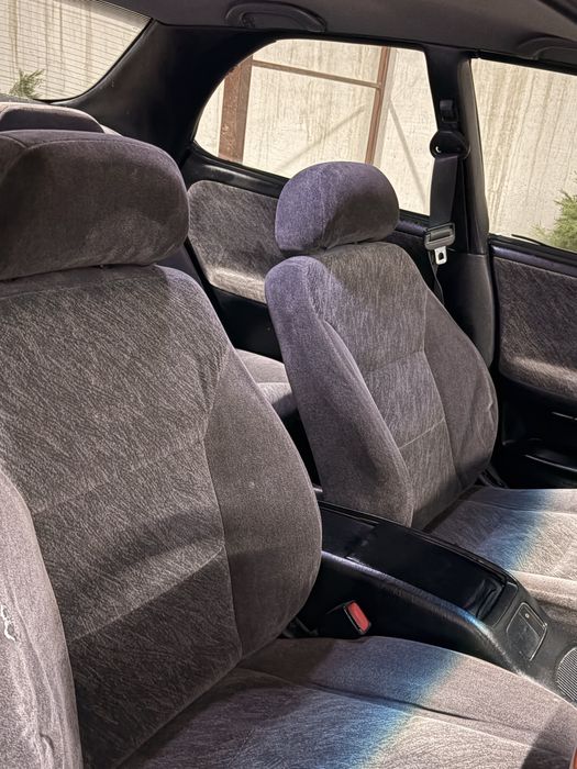 Автомобиль тойота