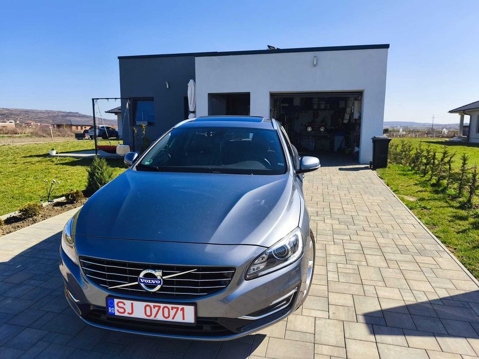 Volvo V60 2016 * 2.4 D5 Twin Engine Special