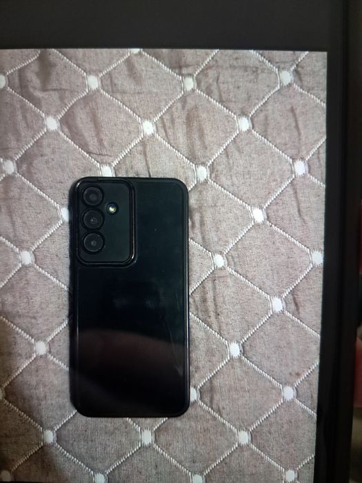 Продаю телефон андройд